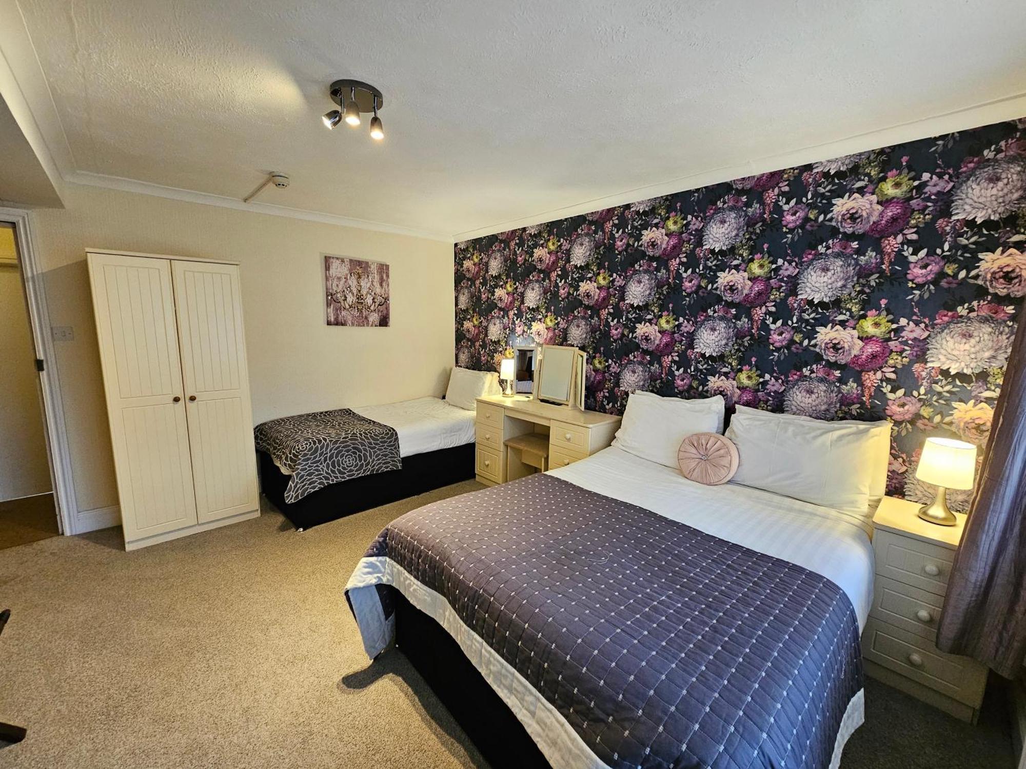 Rivelyn Bar & Restaurant Hotel Scarborough
