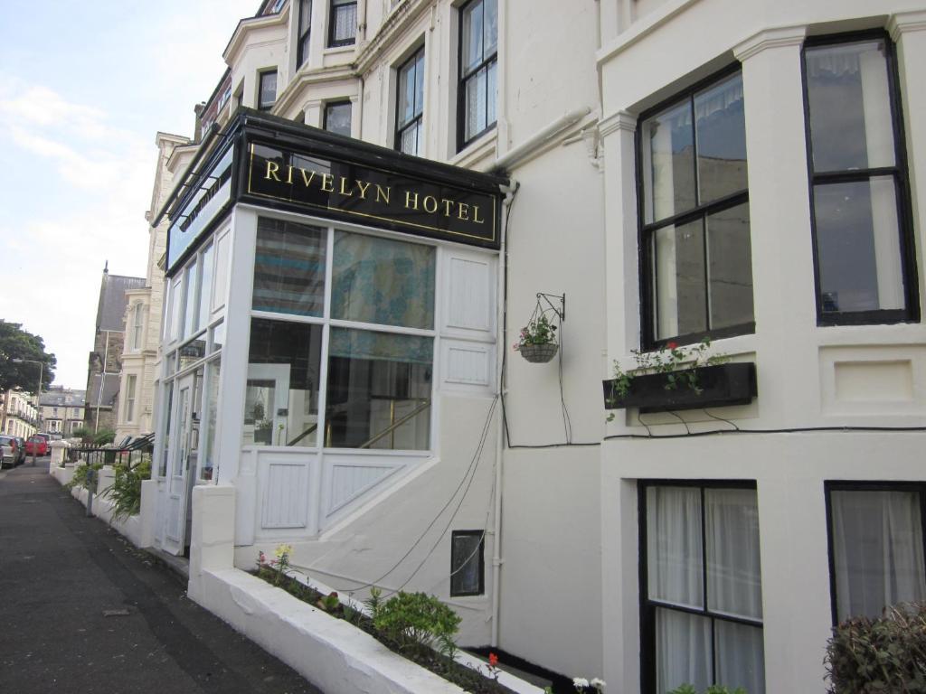 Rivelyn Bar & Restaurant Scarborough